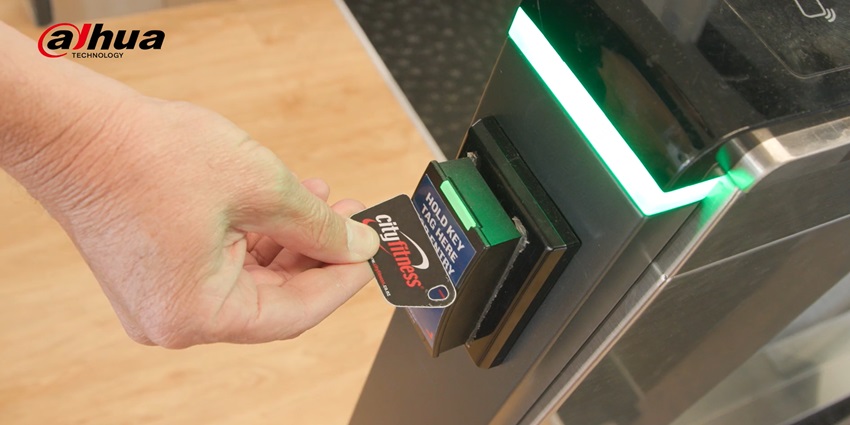 Dahua Turnstile Gate Access Via Card